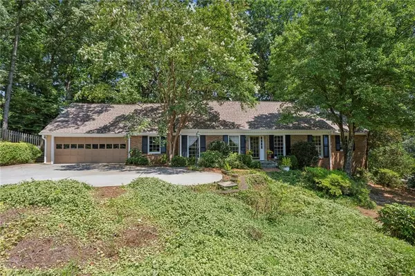 5575 Whitner DR,  Atlanta,  GA 30327