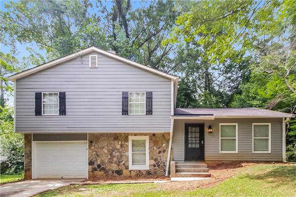 3840 W Wood PATH, Stone Mountain, GA 30083