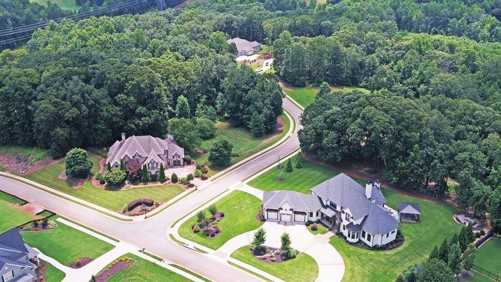 5420 Planting Field LN, Flowery Branch, GA 30542