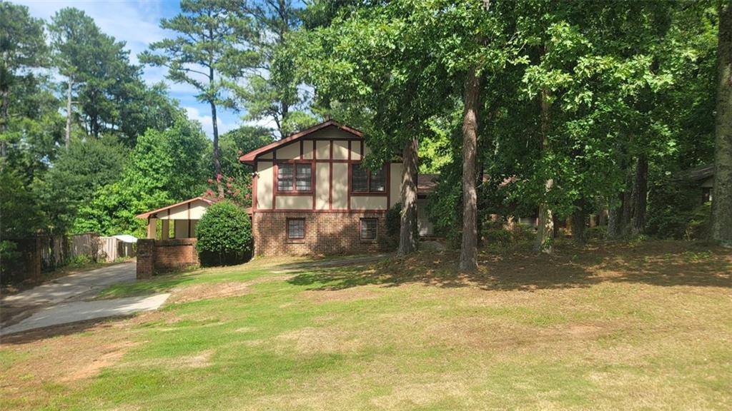 664 S INDIAN CREEK DR S, Stone Mountain, GA 30083