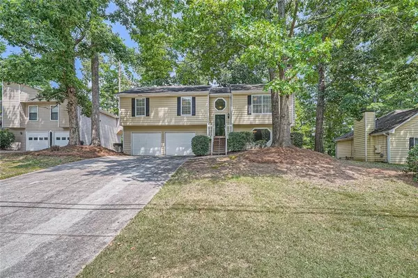 5755 Princeton Oaks DR, Sugar Hill, GA 30518