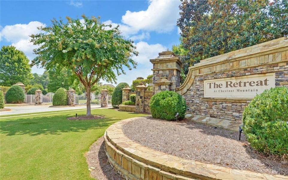 5356 Retreat DR, Flowery Branch, GA 30542