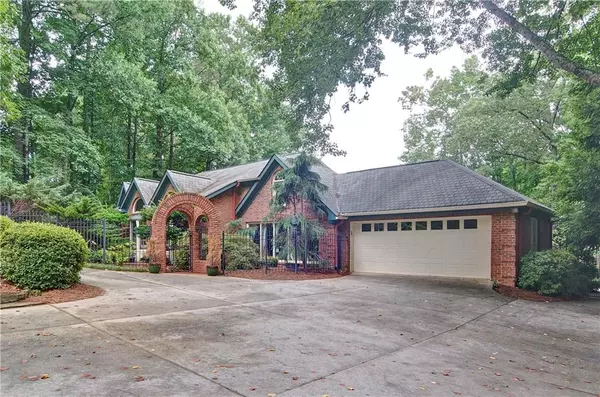 2341 Habersham DR SW, Marietta, GA 30064