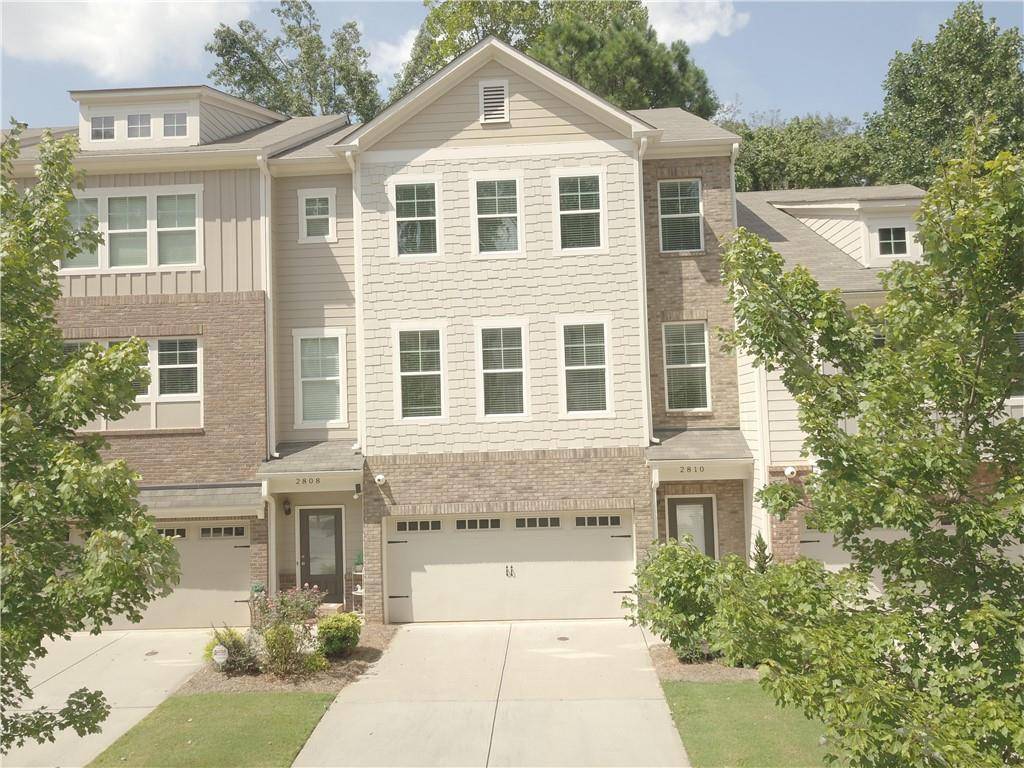 2810 White Oak LN, Decatur, GA 30032