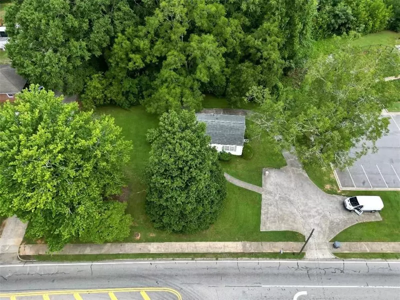 381 Conyers RD, Loganville, GA 30052