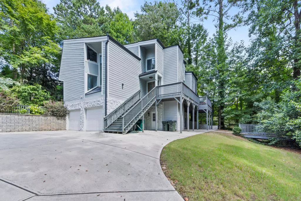 Marietta, GA 30067,95 Lakeshore CIR NE