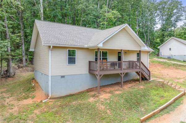 1018 Skitts Mountain RD, Cleveland, GA 30528