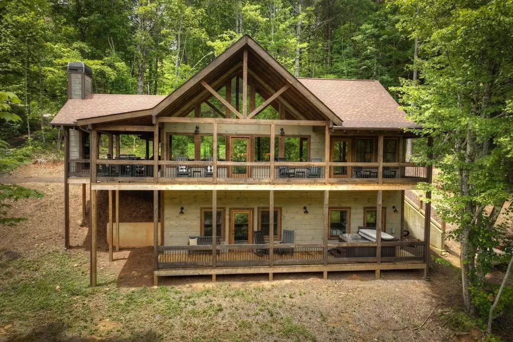 Blue Ridge, GA 30513,143 Foster Cove RD