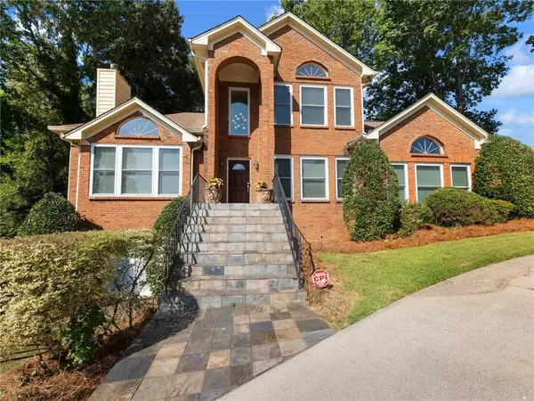 835 Pine Ridge BND, Stone Mountain, GA 30087