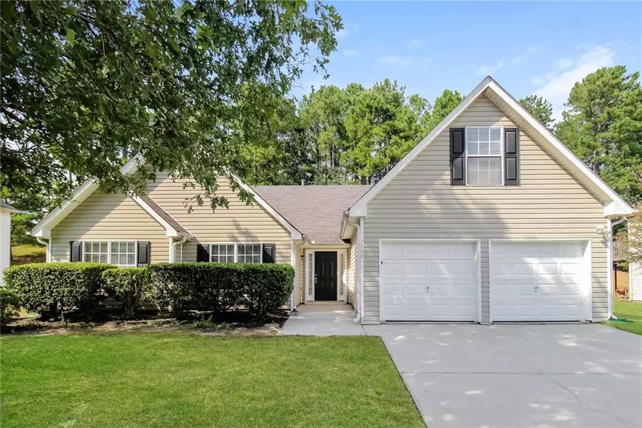 7642 Pond View LN, Lithonia, GA 30058