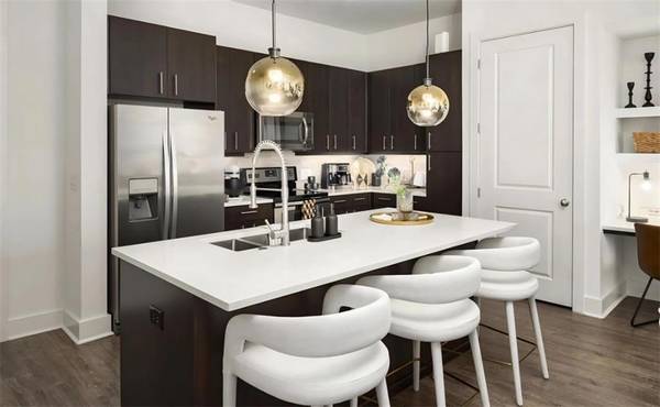 1010 W Peachtree ST NW #527, Atlanta, GA 30309