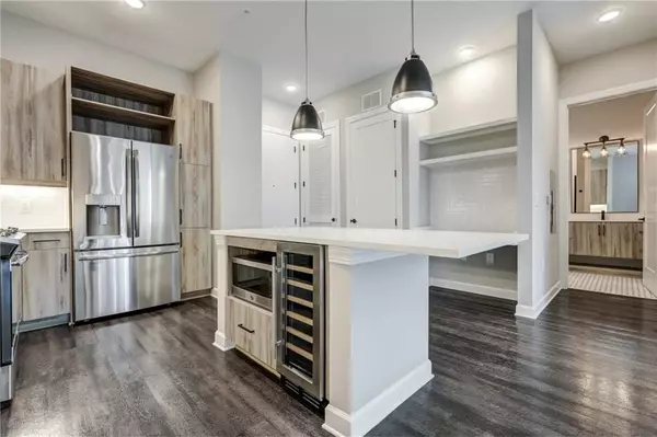 Atlanta, GA 30318,1084 Howell Mill RD NW #736