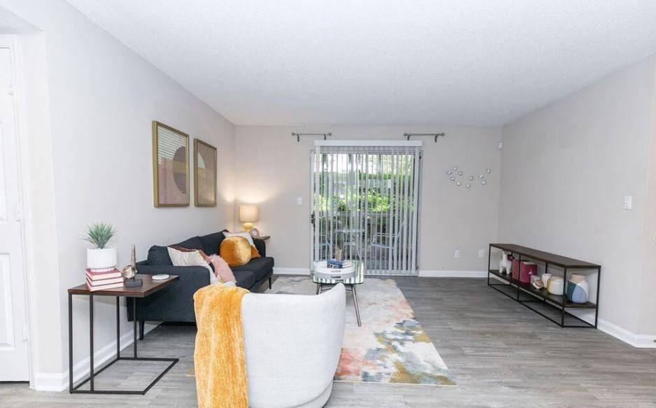 Atlanta, GA 30309,300 Deering RD #8307