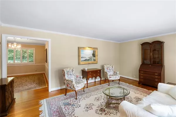 Sandy Springs, GA 30328,6875 Heathfield DR