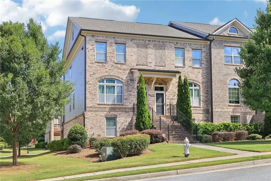 7460 Highland BLF, Atlanta, GA 30328