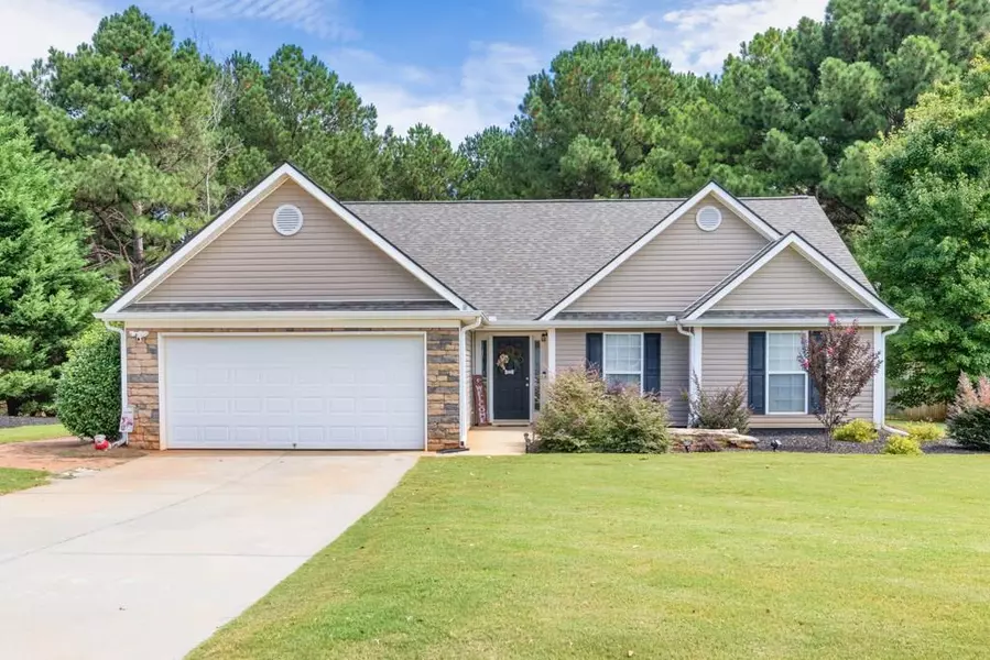 314 Annslee CIR, Loganville, GA 30052