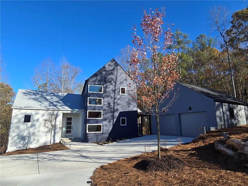 160 Cedarwood LN, Roswell, GA 30075