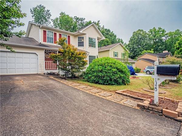 1320 Steve CT, Lawrenceville, GA 30043