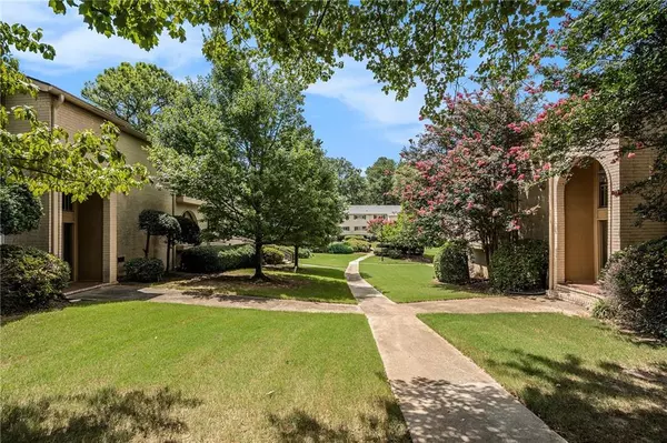 3240 Henderson Mill RD NE #8,  Atlanta,  GA 30341