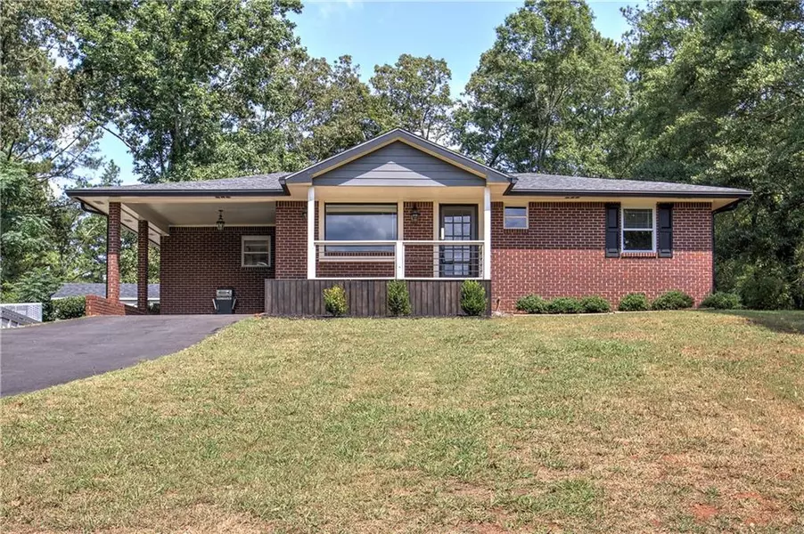 48 Natchi TRL SE, Cartersville, GA 30120