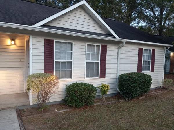 1941 Karen CIR #D, Milledgeville, GA 31061