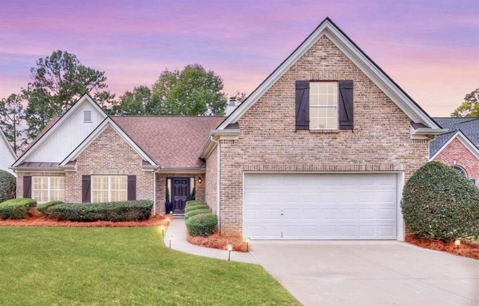 394 Grand Ashbury LN, Sugar Hill, GA 30518