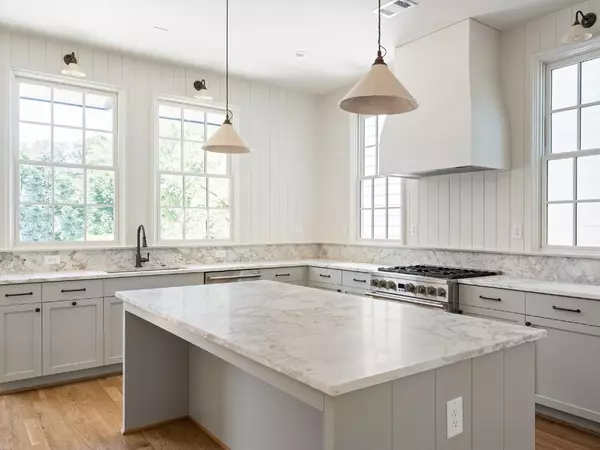 2701 Southwell ST, Atlanta, GA 30305