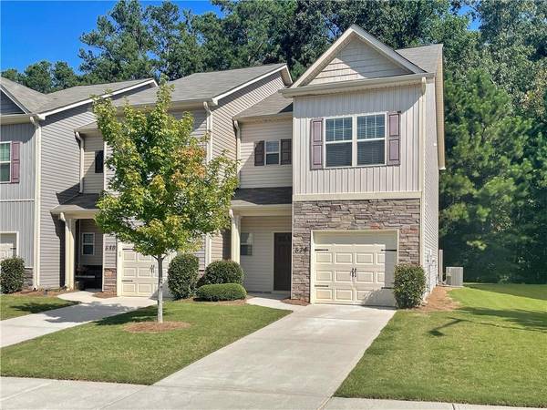 638 Oakside PL, Acworth, GA 30102