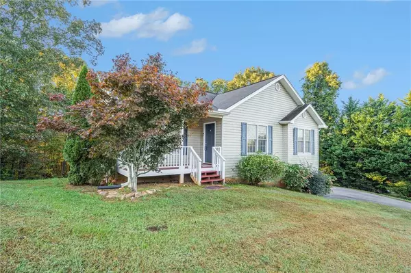 Dahlonega, GA 30533,245 Cedar Springs LN