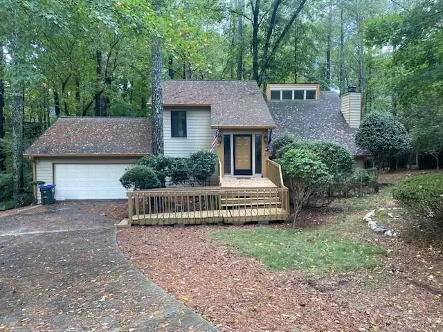 680 Branch Valley CT, Roswell, GA 30076