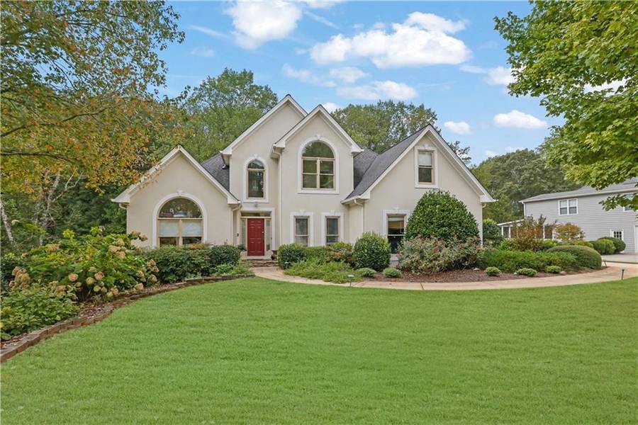 4712 Carriage Way, Flowery Branch, GA 30542