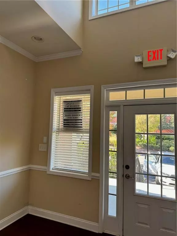 Suwanee, GA 30024,1110 Satellite BLVD NW #302