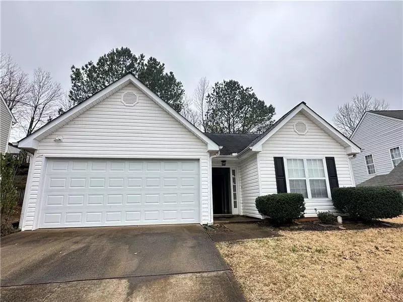 2329 Wavetree LN NW, Acworth, GA 30101