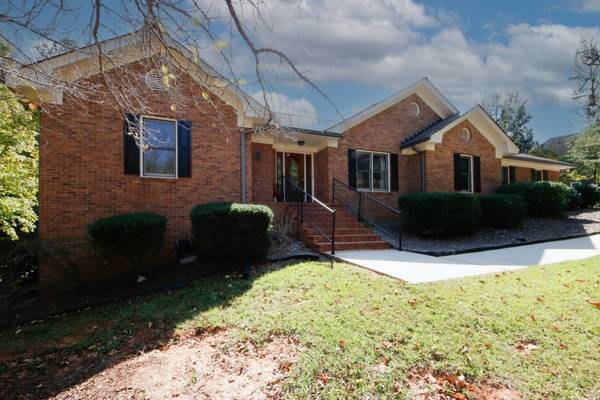 370 Wedgefield DR, Mcdonough, GA 30252