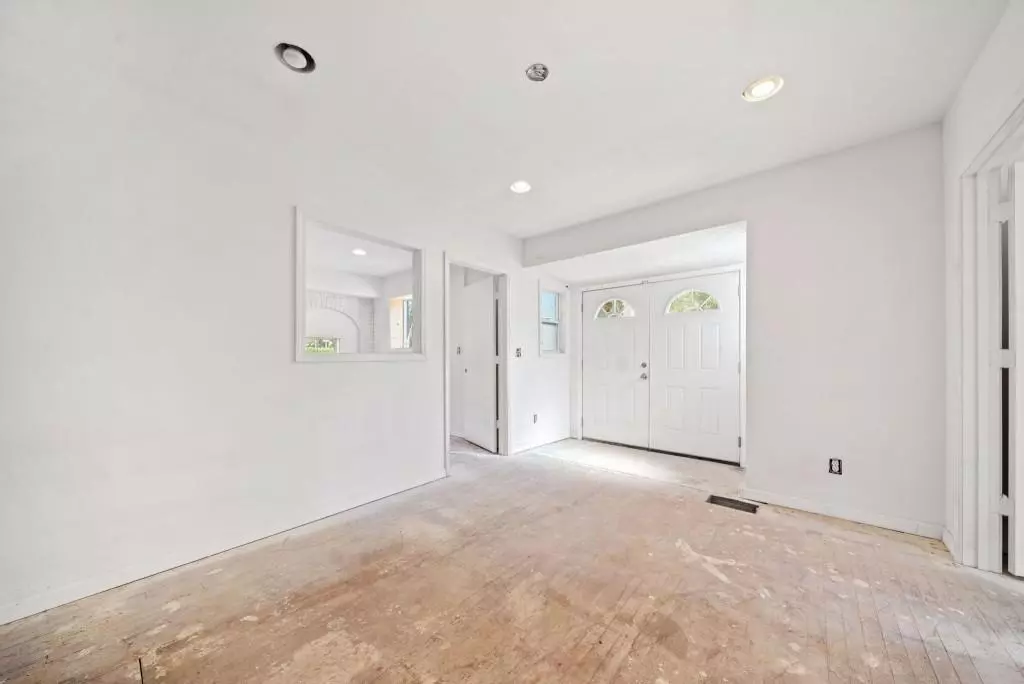Atlanta, GA 30317,341 Candler RD SE