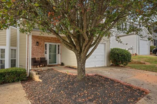 122 Timber Mist LN, Lawrenceville, GA 30045