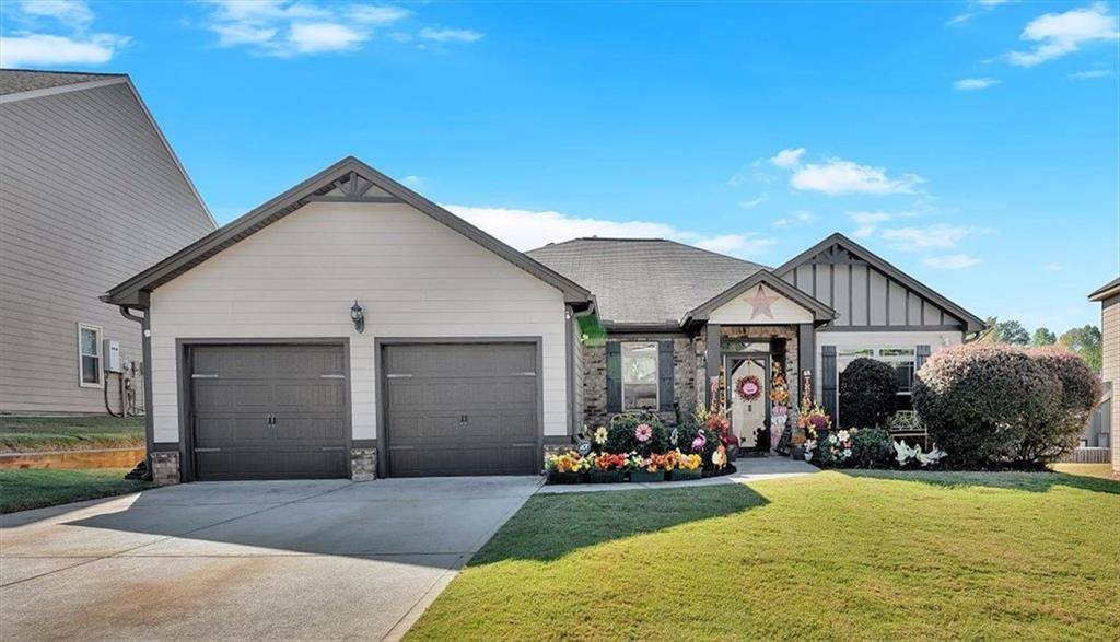 911 Mcduffie CIR, Douglasville, GA 30134