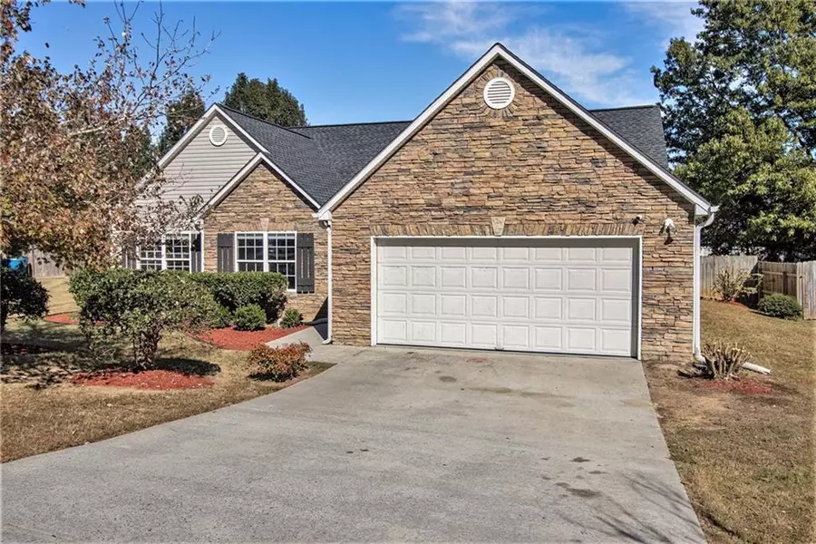 3424 Pleasant View CIR, Loganville, GA 30052