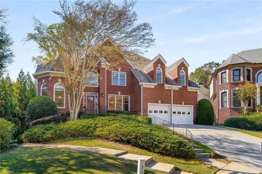 389 Mill Creek BND NE, Atlanta, GA 30307