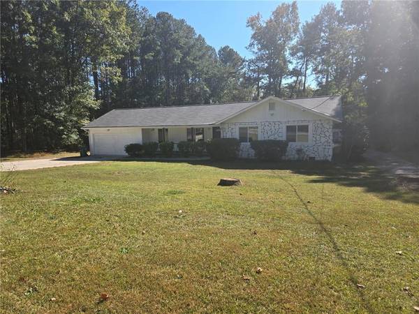 5393 Rockbridge Rd, Stone Mountain, GA 30088