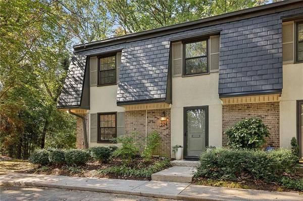 224 Triumph DR NW, Atlanta, GA 30327