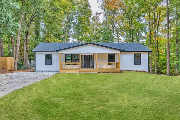 5069 Hidden Branch DR, Sugar Hill, GA 30518