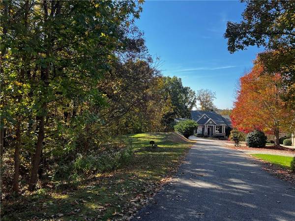 62 Miners PL, Dahlonega, GA 30533