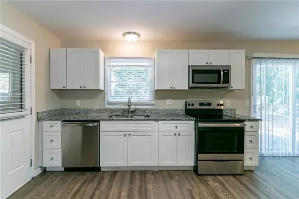 Stone Mountain, GA 30083,929 Pine Roc DR