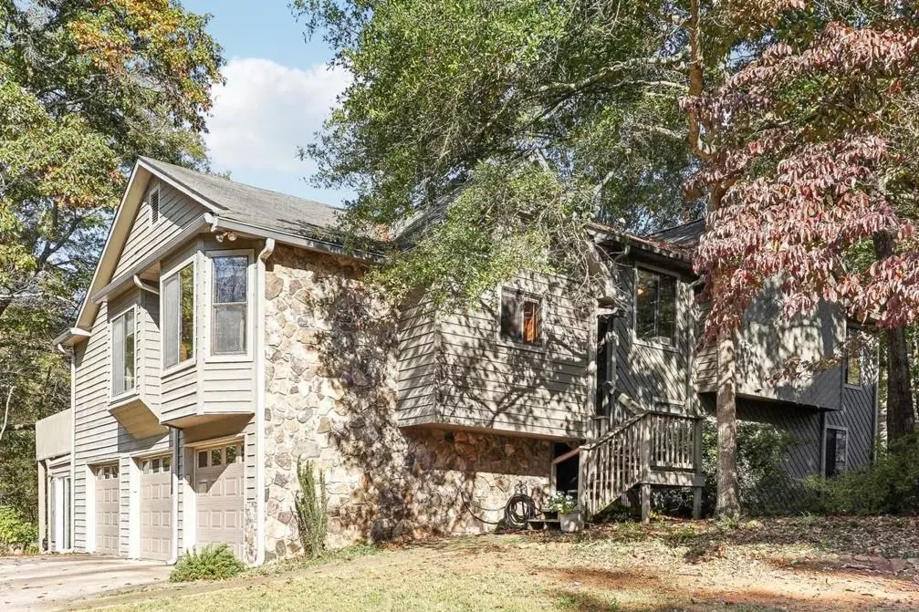 Suwanee, GA 30024,395 Hunt River WAY