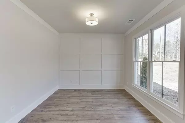 Bishop, GA 30621,1010 Riverhill DR