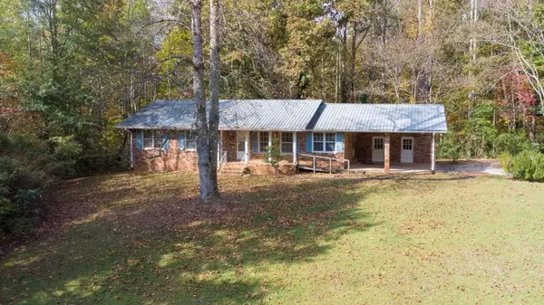 Dahlonega, GA 30533,212 West CIR