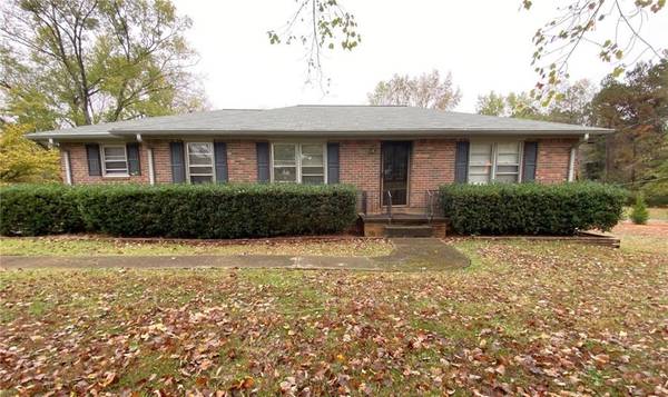 1364 Angus TRL SW, Marietta, GA 30008