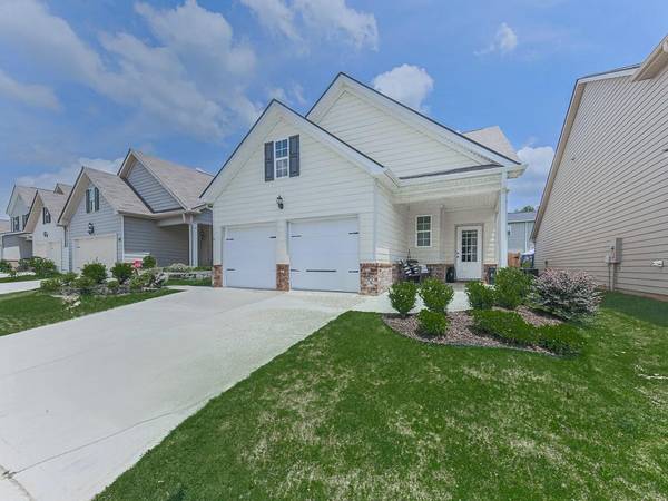 60 Castlemoor LOOP, Adairsville, GA 30103