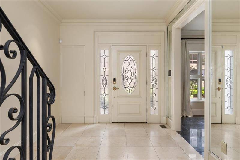 Atlanta, GA 30326,3475 Oak Valley RD NE #20